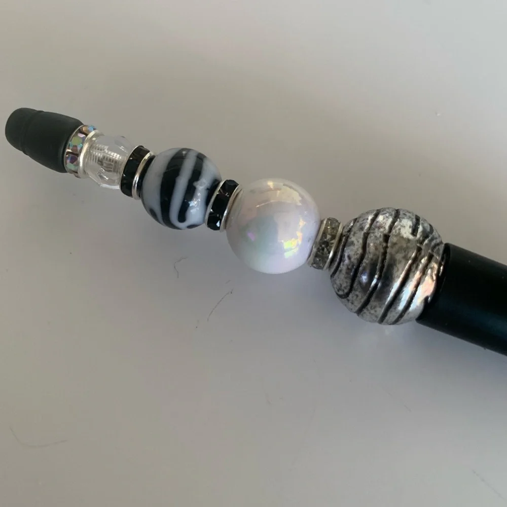 Hand crafted Beaded Pen, black ink with extra refillable ink.